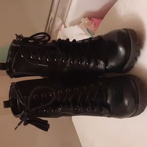 Black High Heel Boots